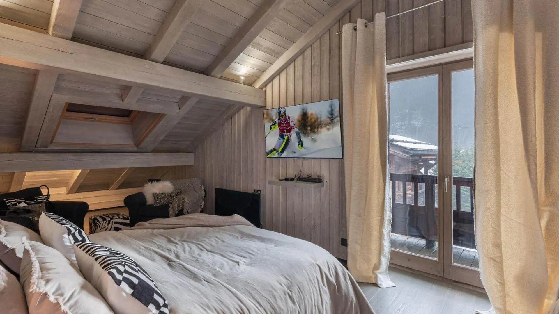 Luxueux Chalet 6 Chambres Avec Jacuzzi Et Home-Cinema A Megeve, Proche Centre - Fr-1-569-93